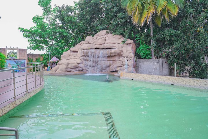 Pool 61 of 138