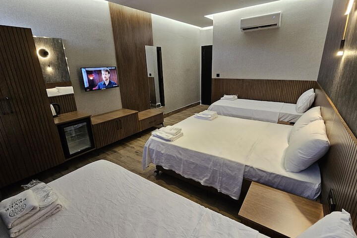 Room 15 of 39