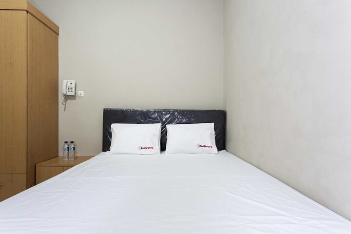 Room 14 of 30