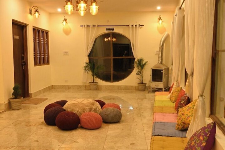 Room 15 of 23