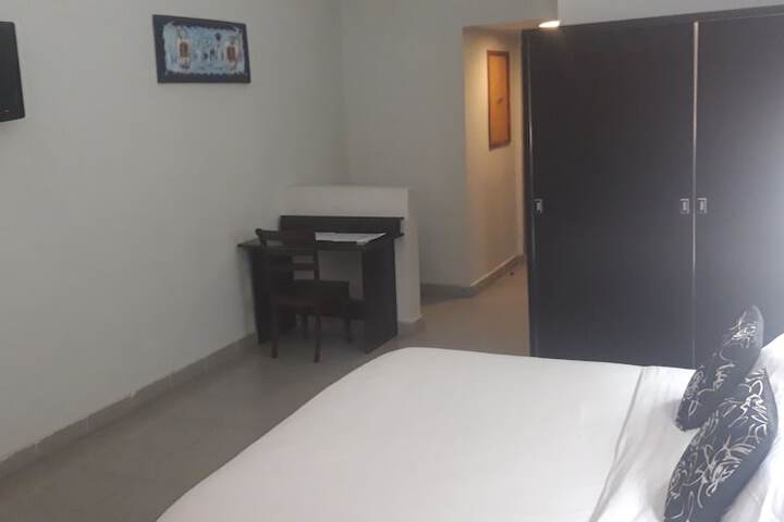 Room 8 of 62