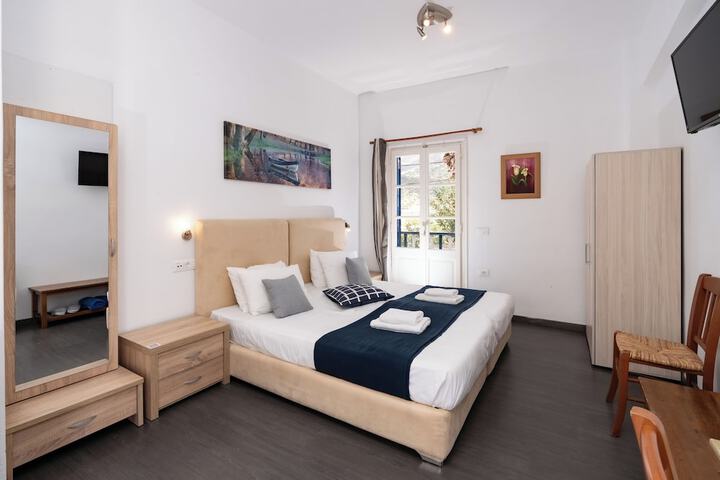 Room 28 of 60