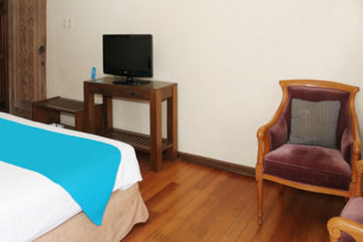 Room 9 of 30