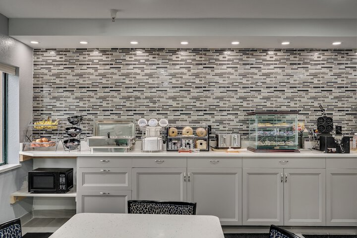 Breakfast/Coffee Service 56 of 67