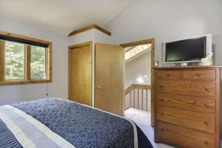 Room 32 of 36