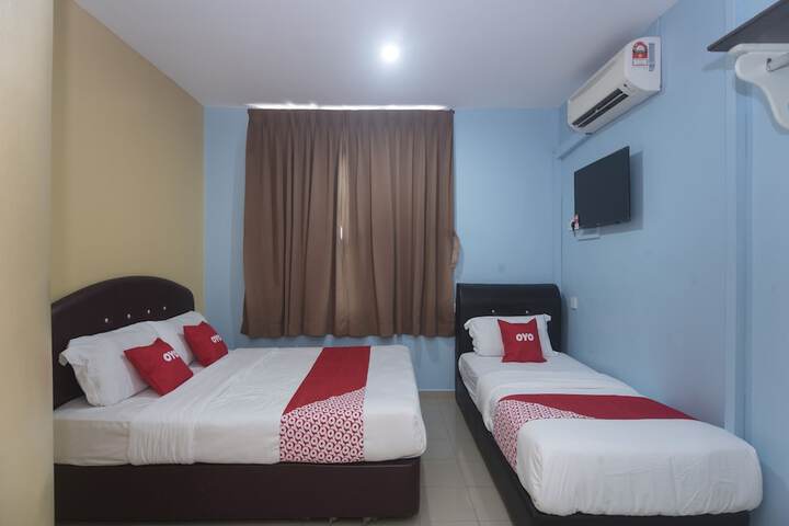 Room 11 of 33