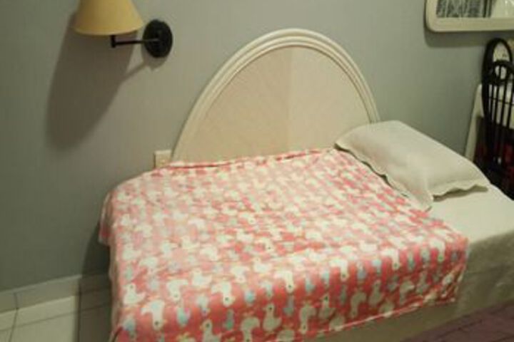Room 12 of 62