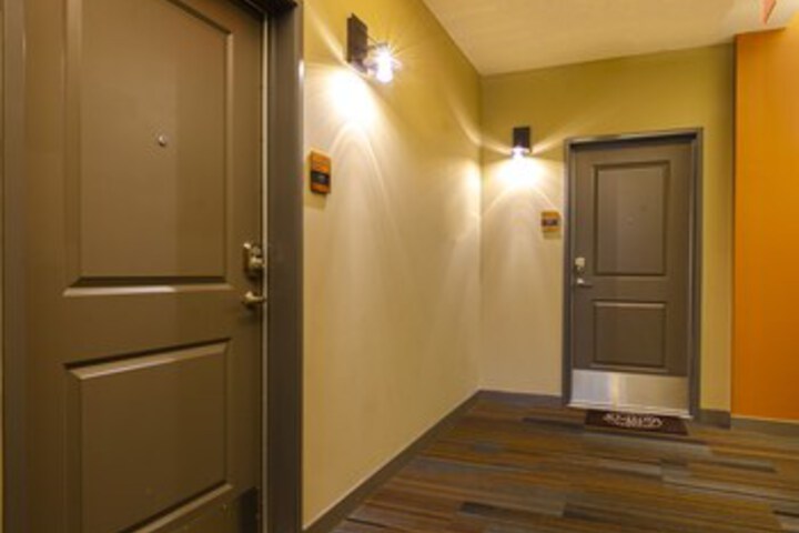 Ballroom/Hall 13 of 40