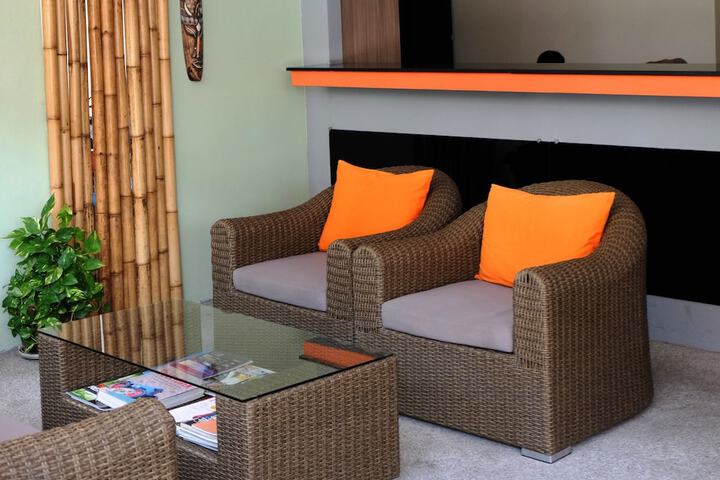 Guest Lobby