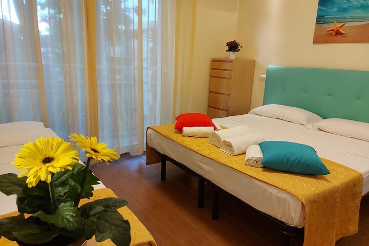 Room 25 of 65