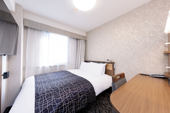 Room 8 of 60
