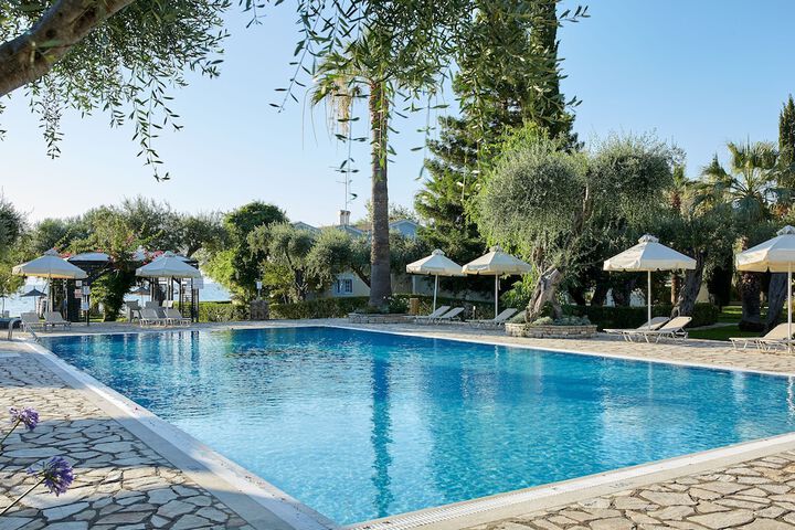 Pool Hotel