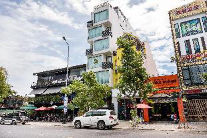 DIAMOND HOTEL