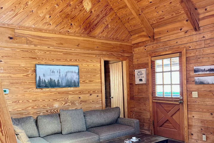 Room 165 of 299