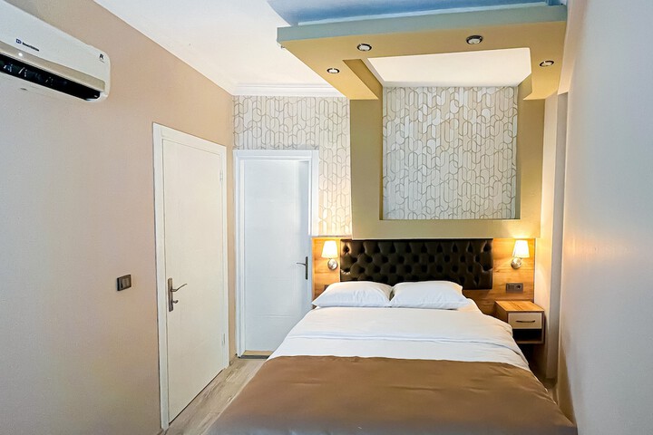 Room 14 of 23