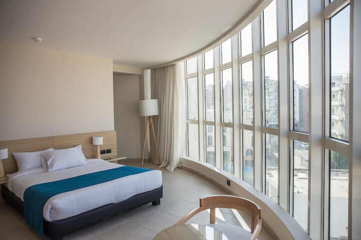 Room 150 of 307