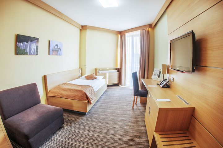 Room 20 of 73