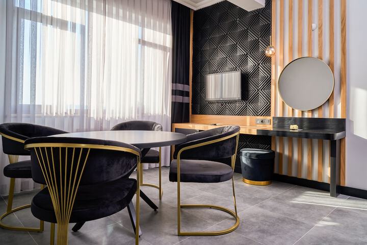 Room 12 of 31