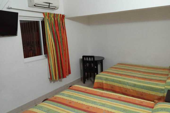 Room 5 of 13