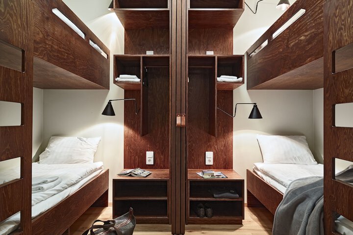 Room 6 of 36