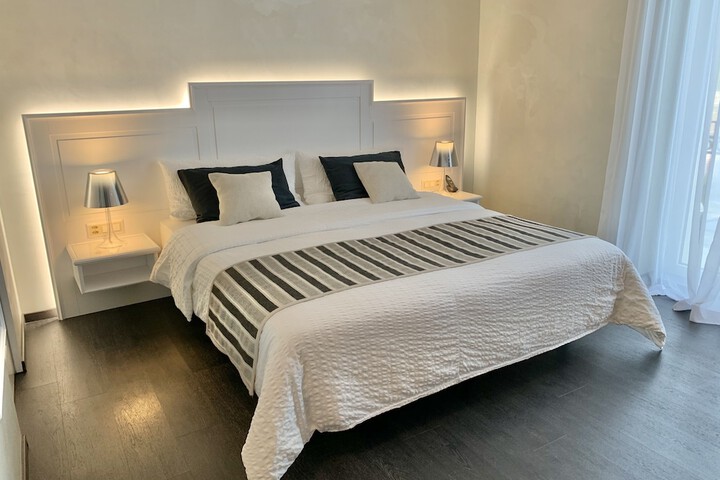 Room 8 of 59