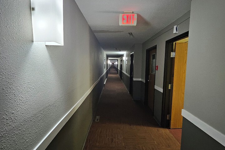 Ballroom/Hall 24 of 33