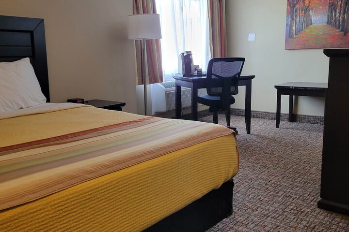 Room 14 of 25