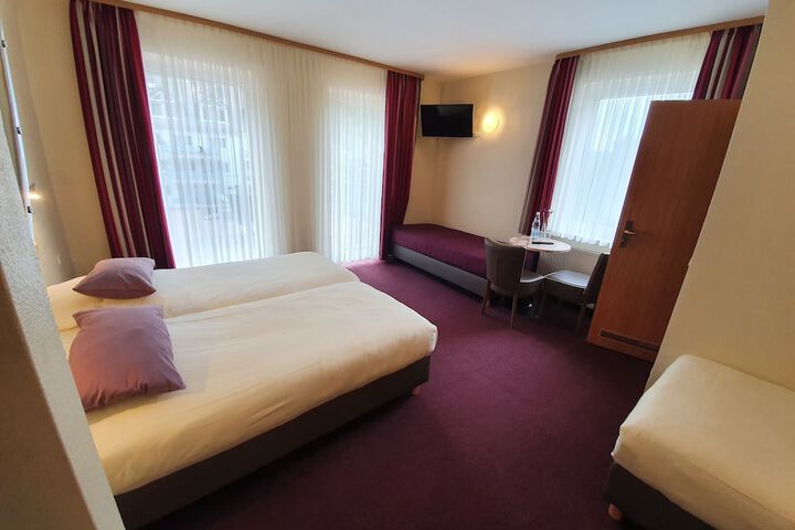 Room 5 of 46