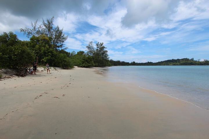 Beach 33 of 43