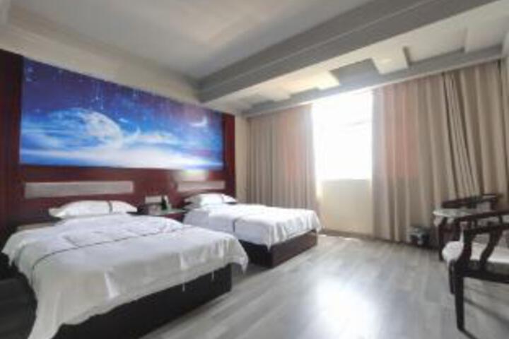 Room 5 of 7