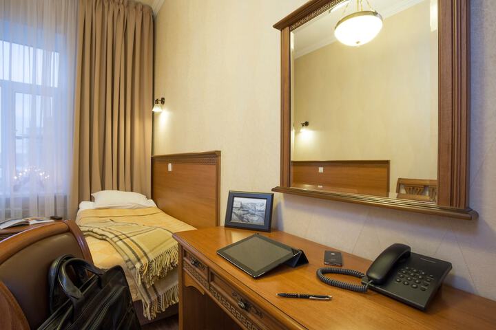 Room 15 of 52