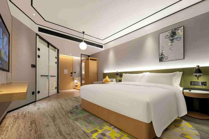 Room 22 of 46