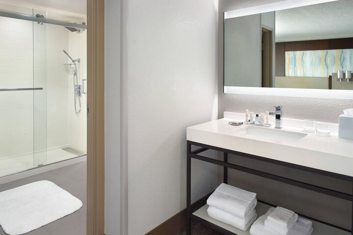 Room 42 of 137