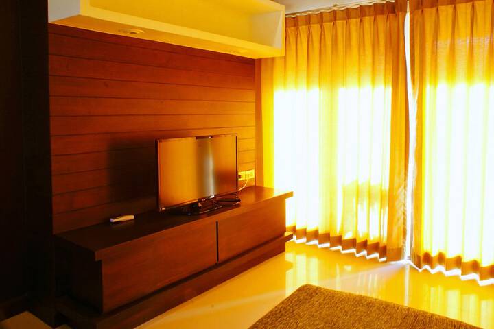 Room 10 of 105