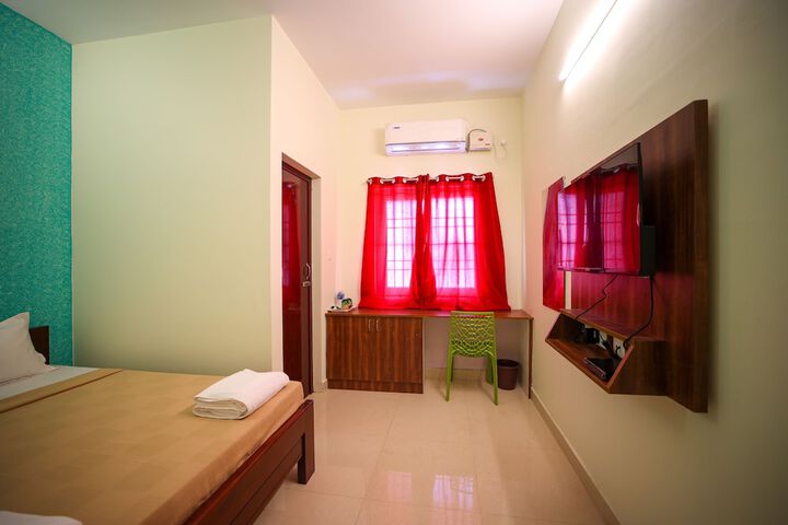 Room 8 of 14