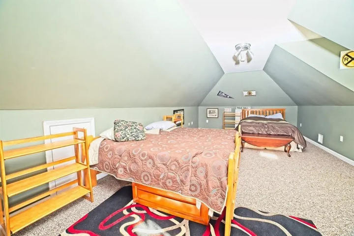 Room 2 of 15