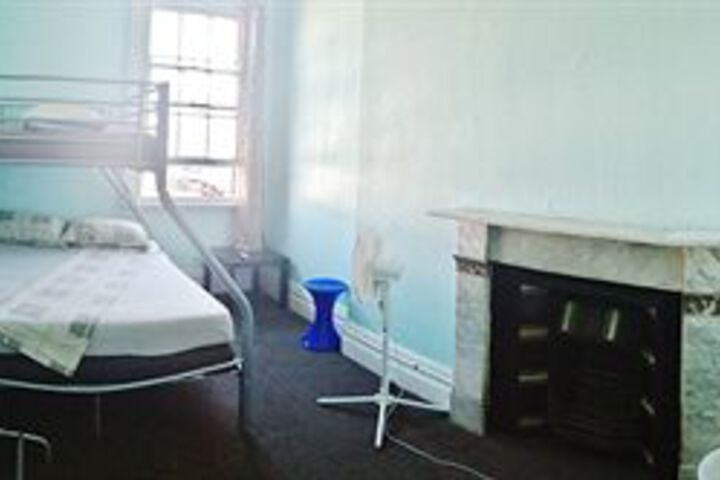 Room 16 of 52