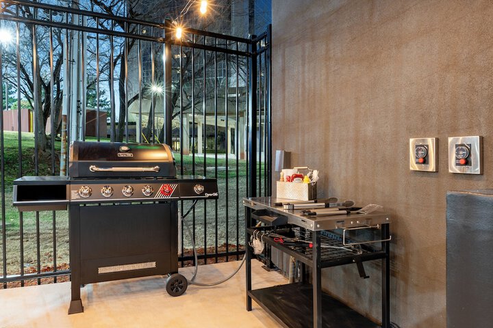 BBQ/picnic area