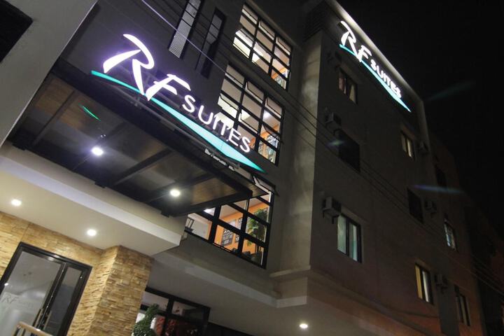 Hotel 56 of 59
