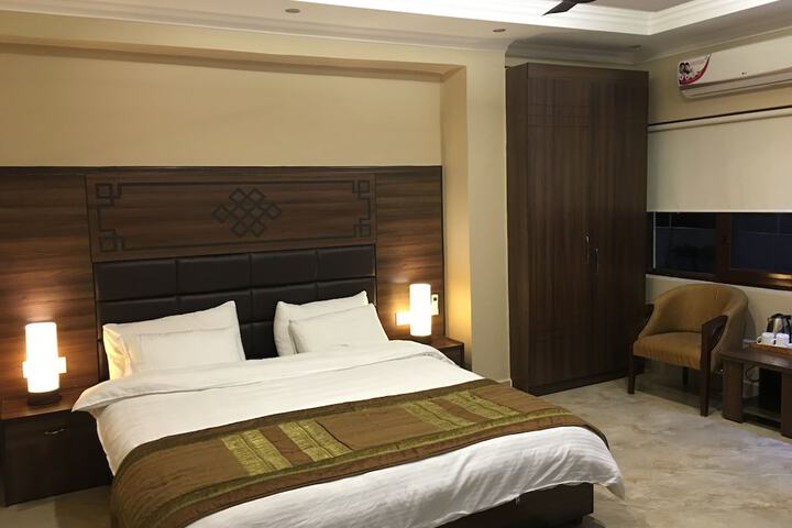 Room 10 of 44