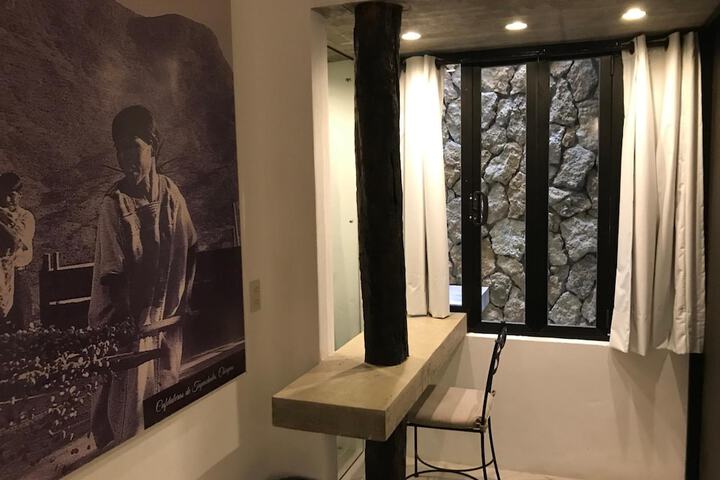 Room 23 of 34