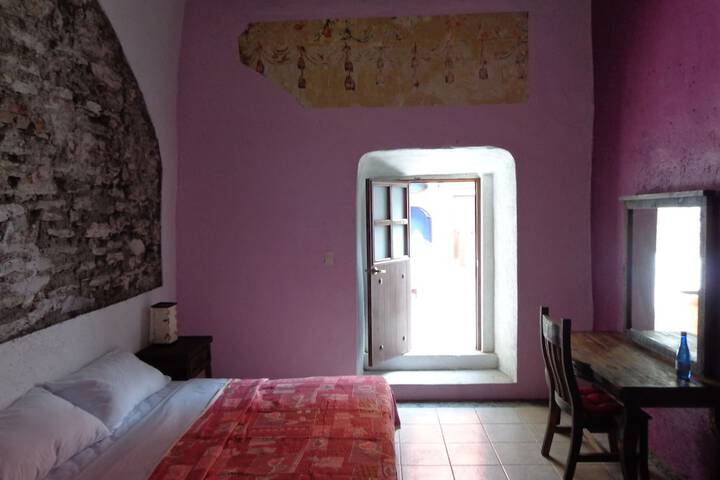 Room 3 of 46