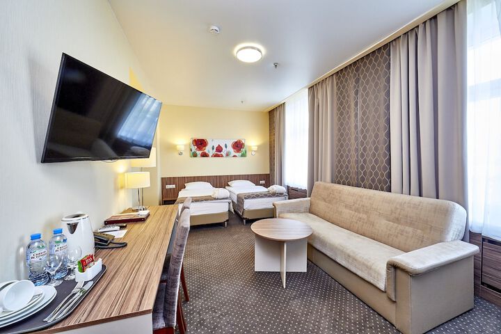 Room 12 of 75