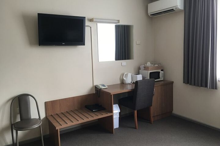 Room 19 of 60
