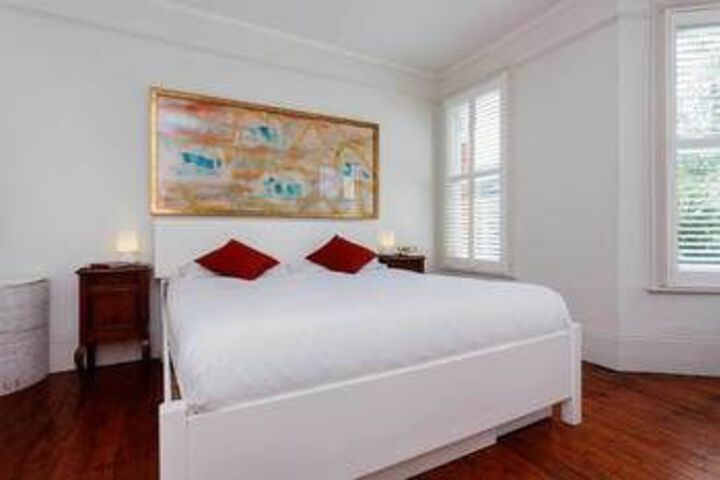 Room 12 of 22