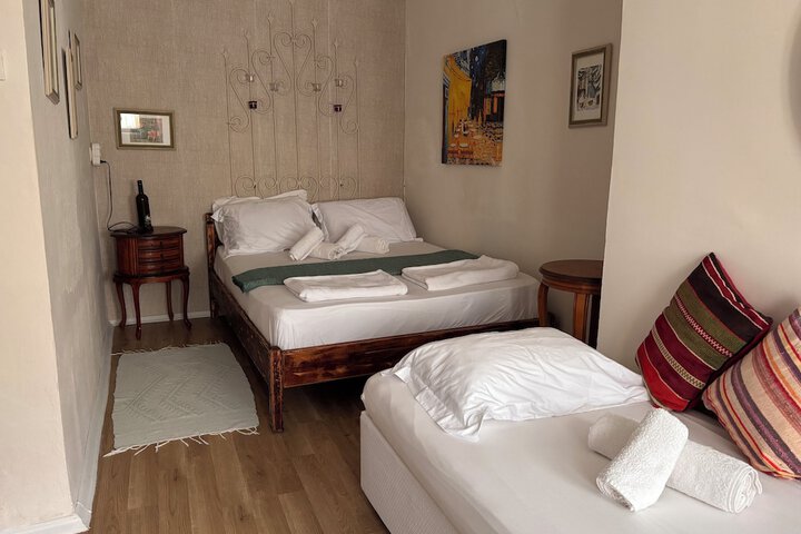 Room 17 of 73