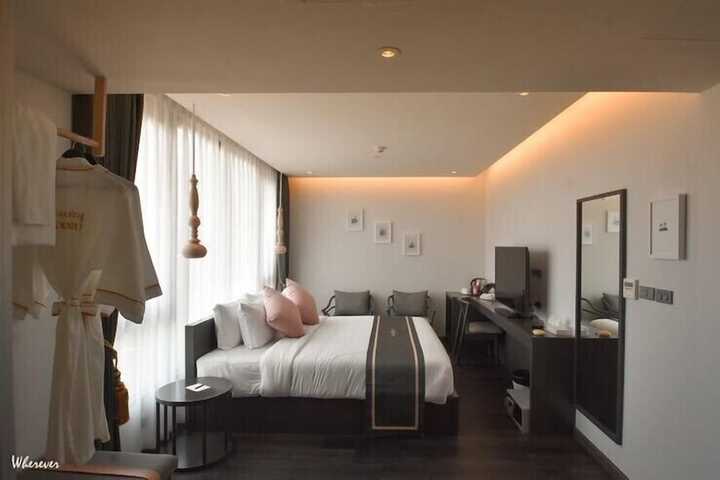 Room 31 of 118