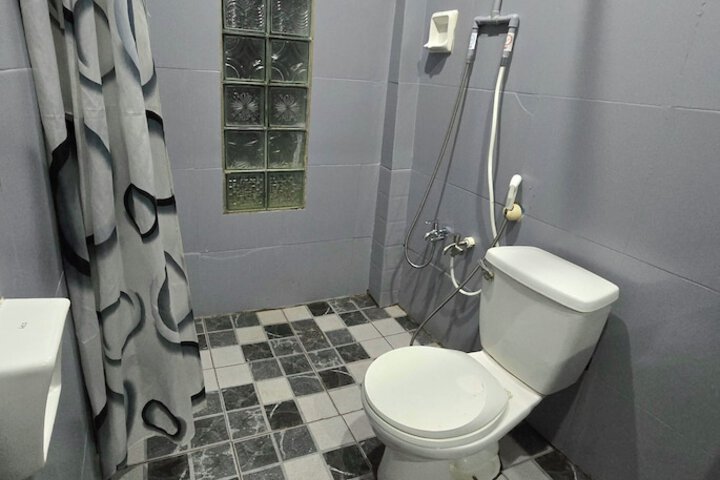 Room 66 of 171
