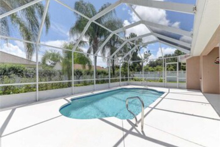 Pool 17 of 40