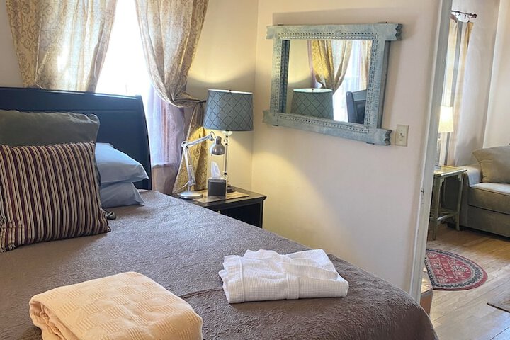 Room 25 of 84